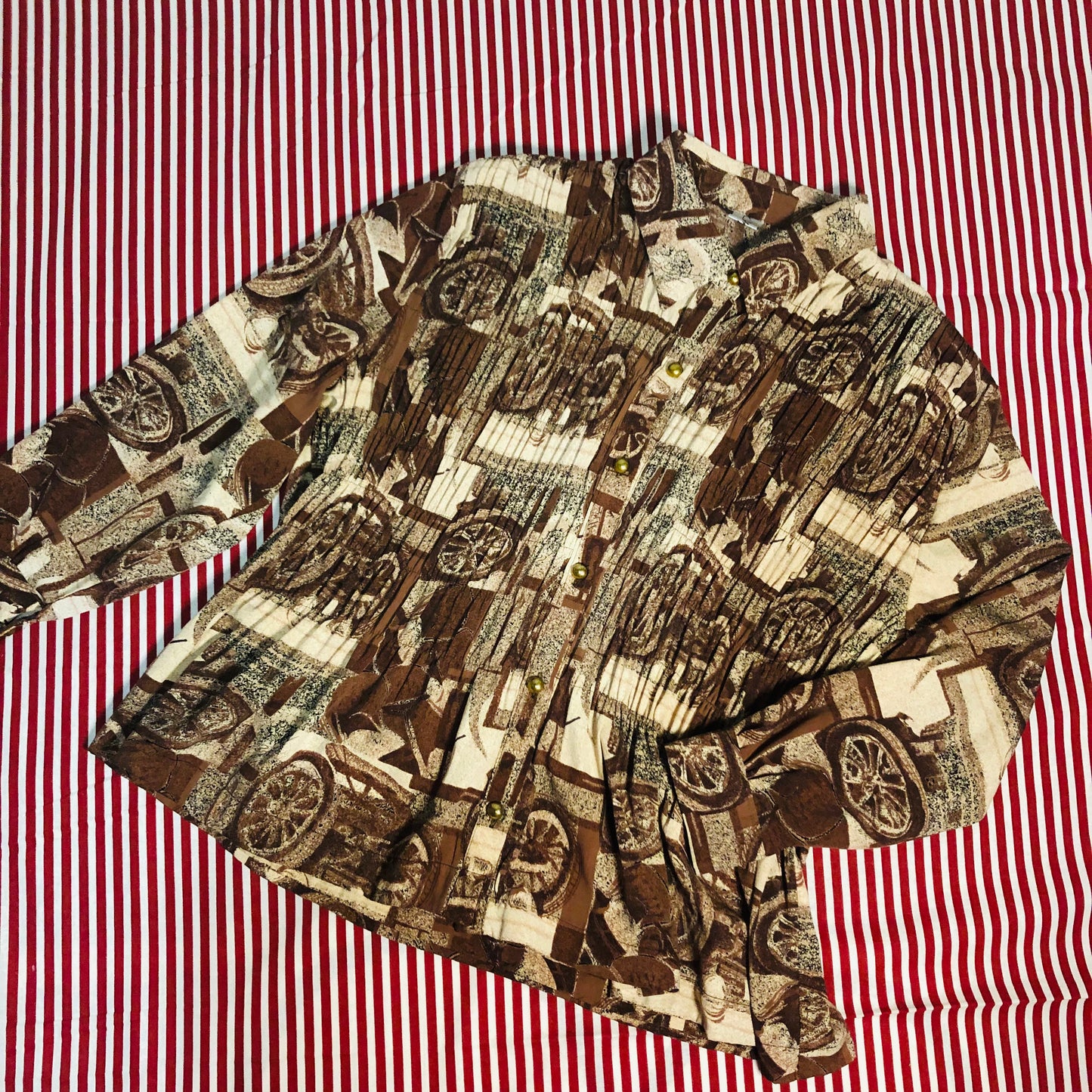 総柄シャツ