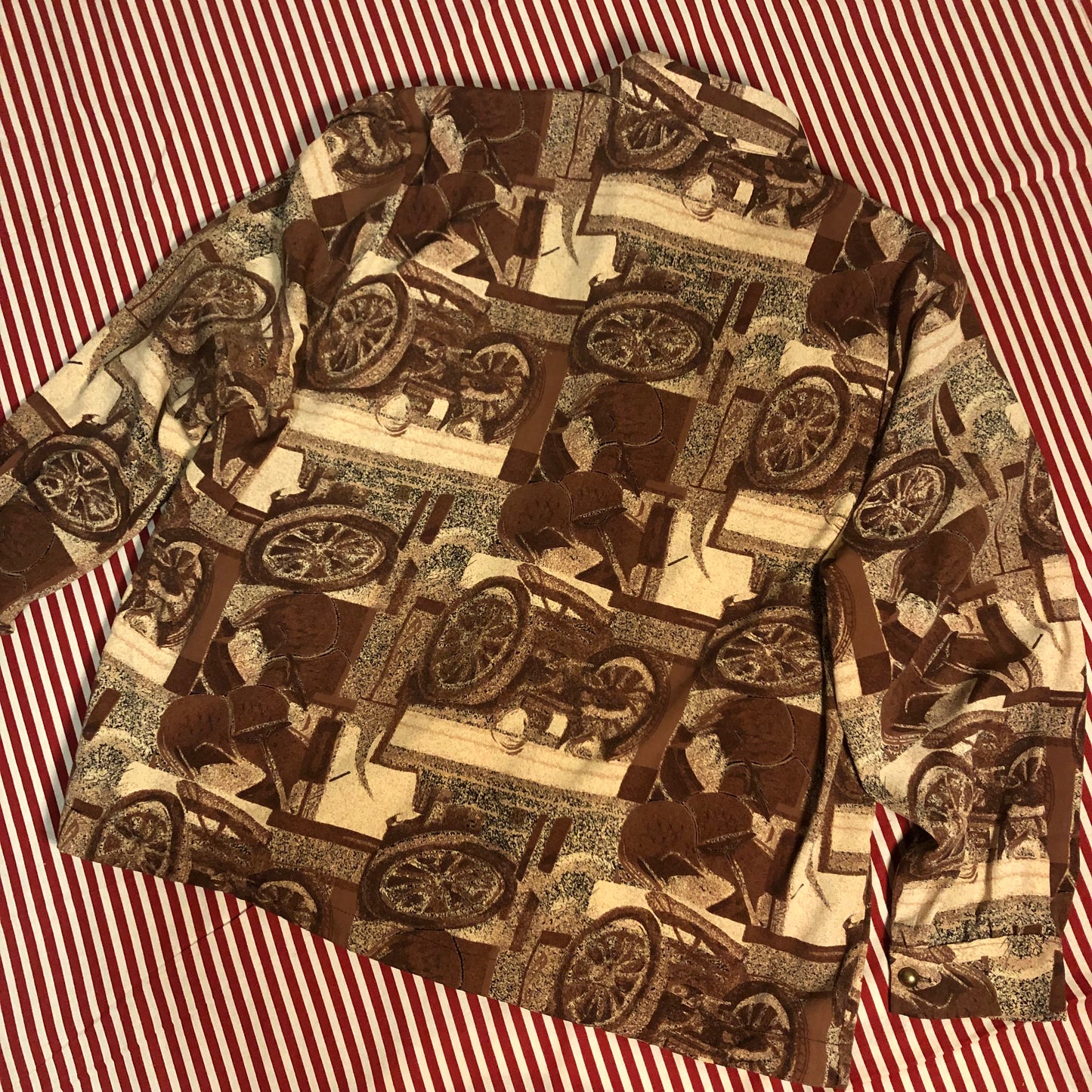 総柄シャツ