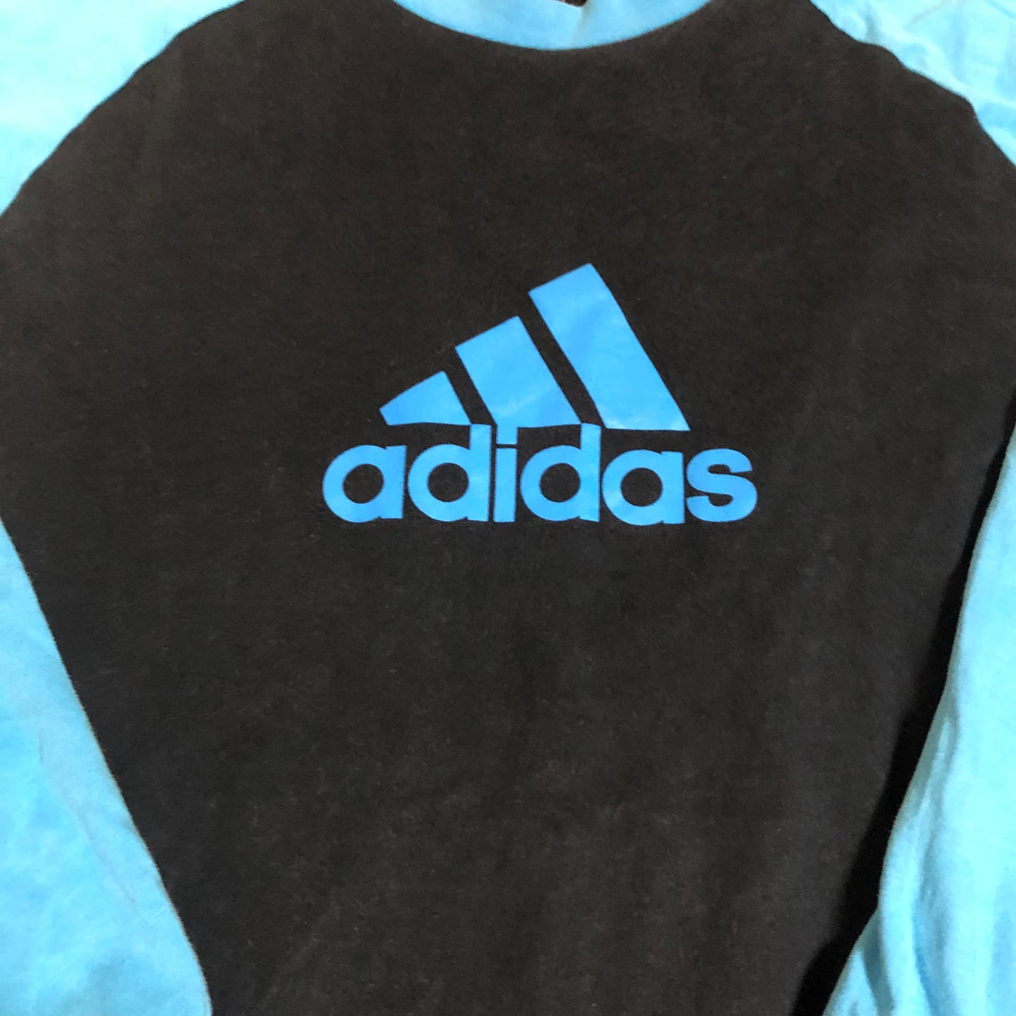 adidasロンT