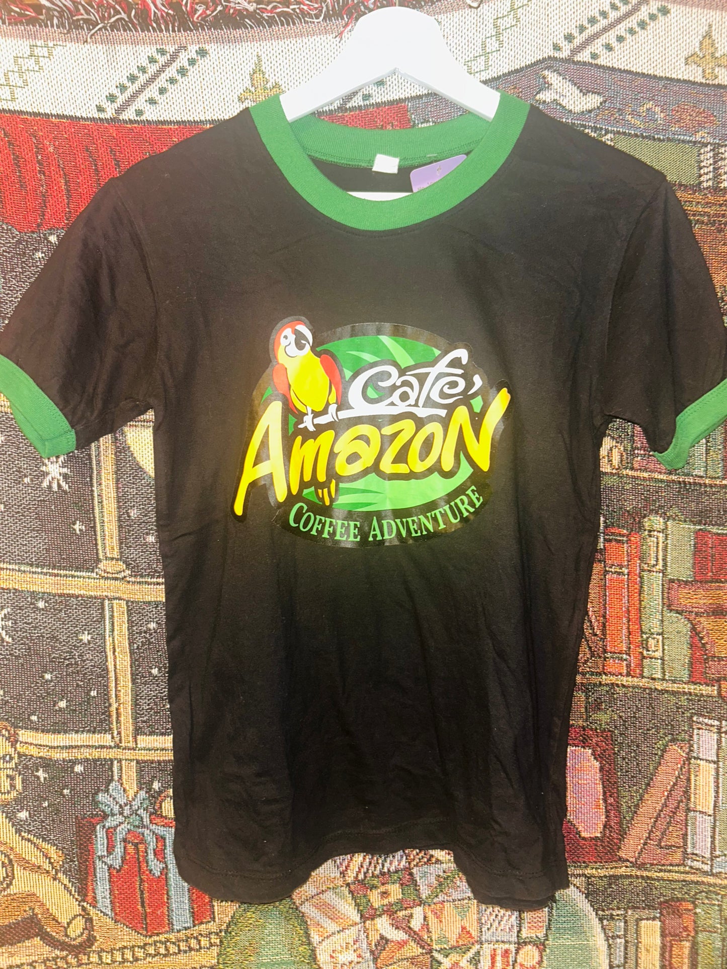 amazonTシャツ